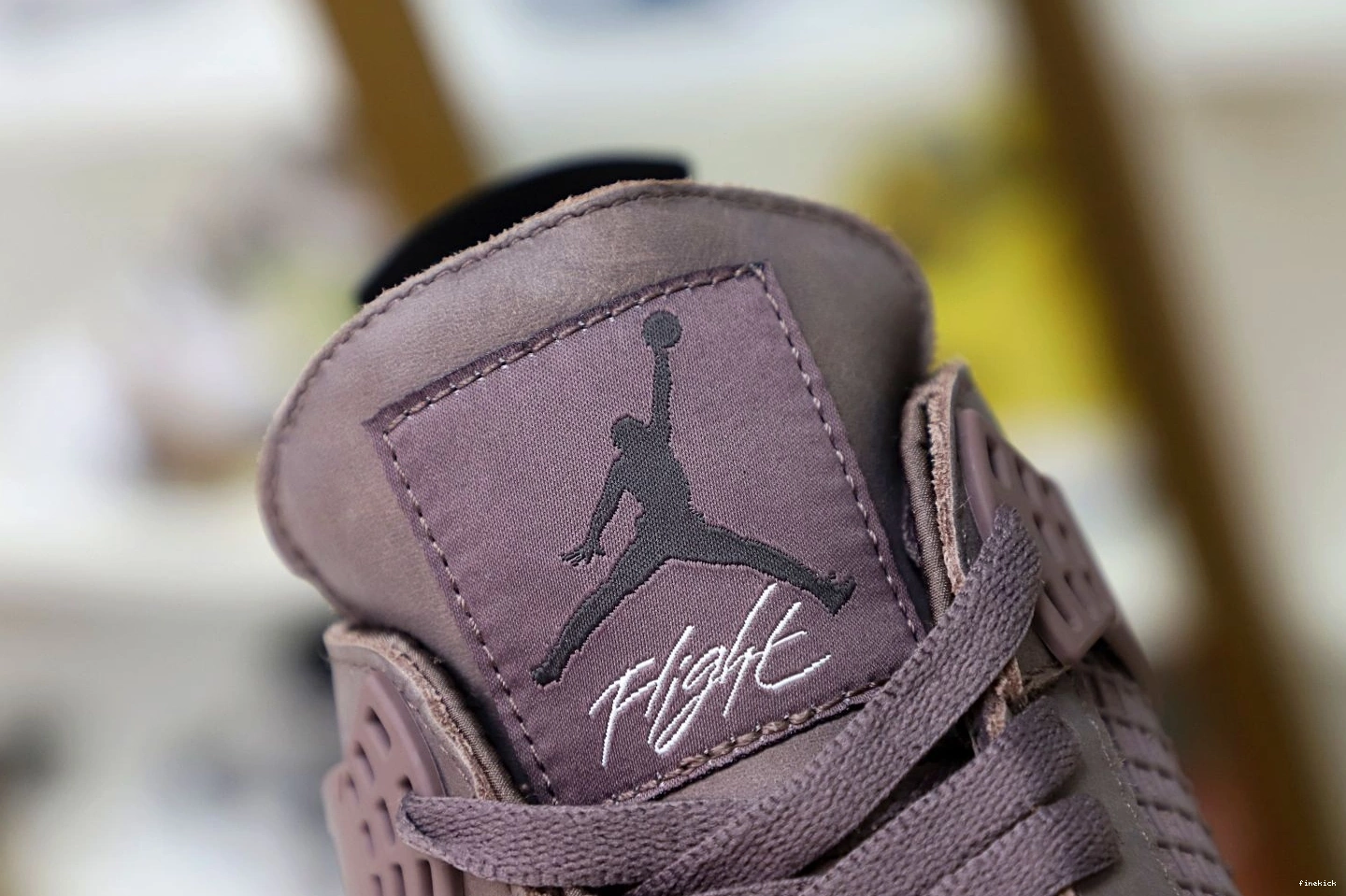 AIR 4 AM JORDAN 1102